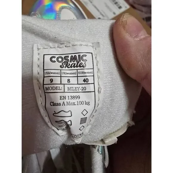 Cosmic Skates Miley-20 Sneaker Roller Skates - Picture 6 of 6